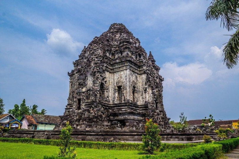 8 Candi Hindu Budha yang Terkenal di Indonesia, Ini Ciri dan Sejarahnya