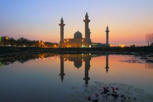 Perbedaan Sedekah Infaq Wakaf Zakat