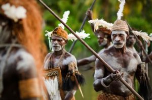 upacara adat papua