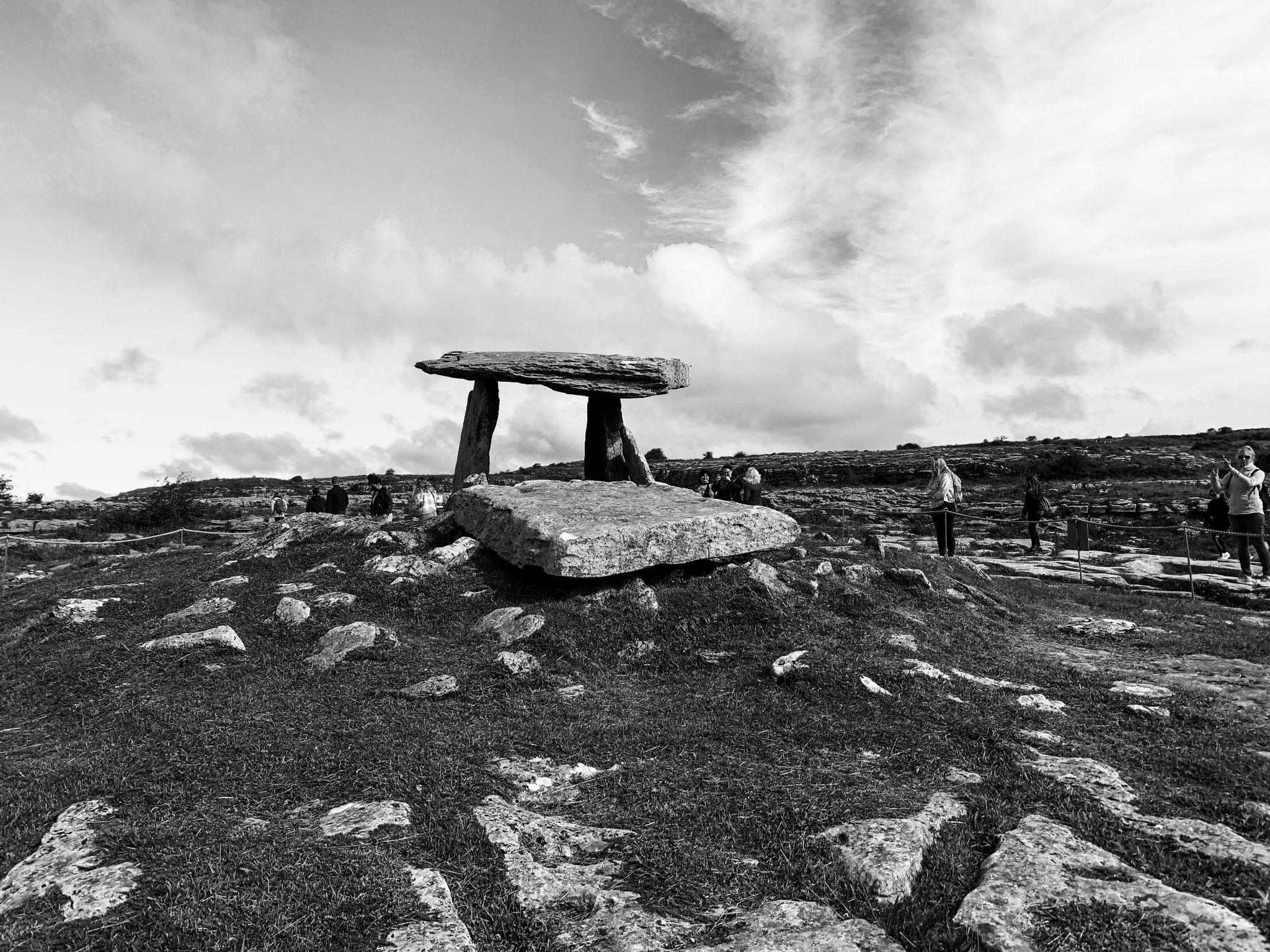 Zaman Megalitikum: Pengertian, Karakteristik, dan Benda Peninggalan